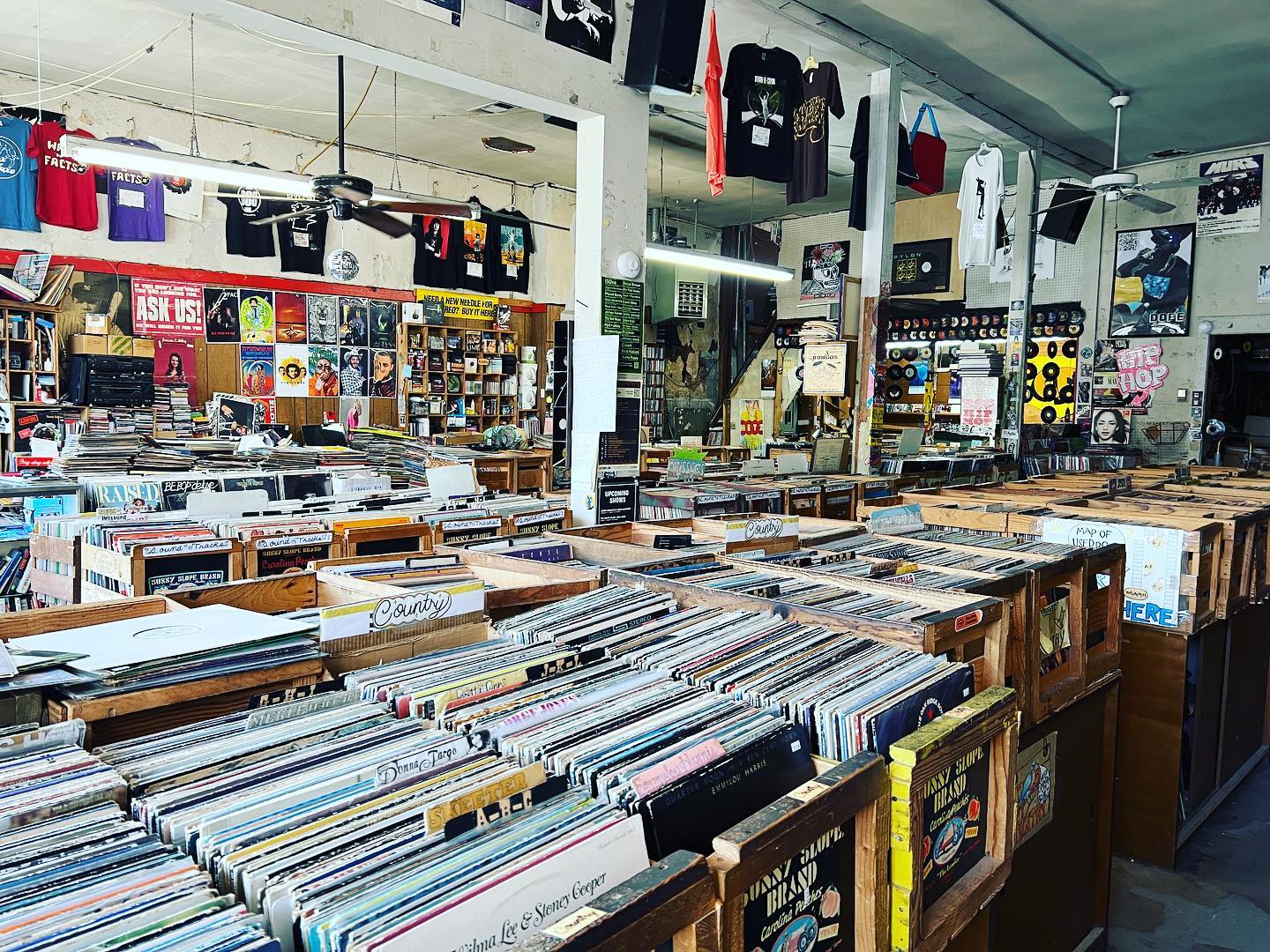 My happy place! @waxnfacts #records #harry! #morerecords